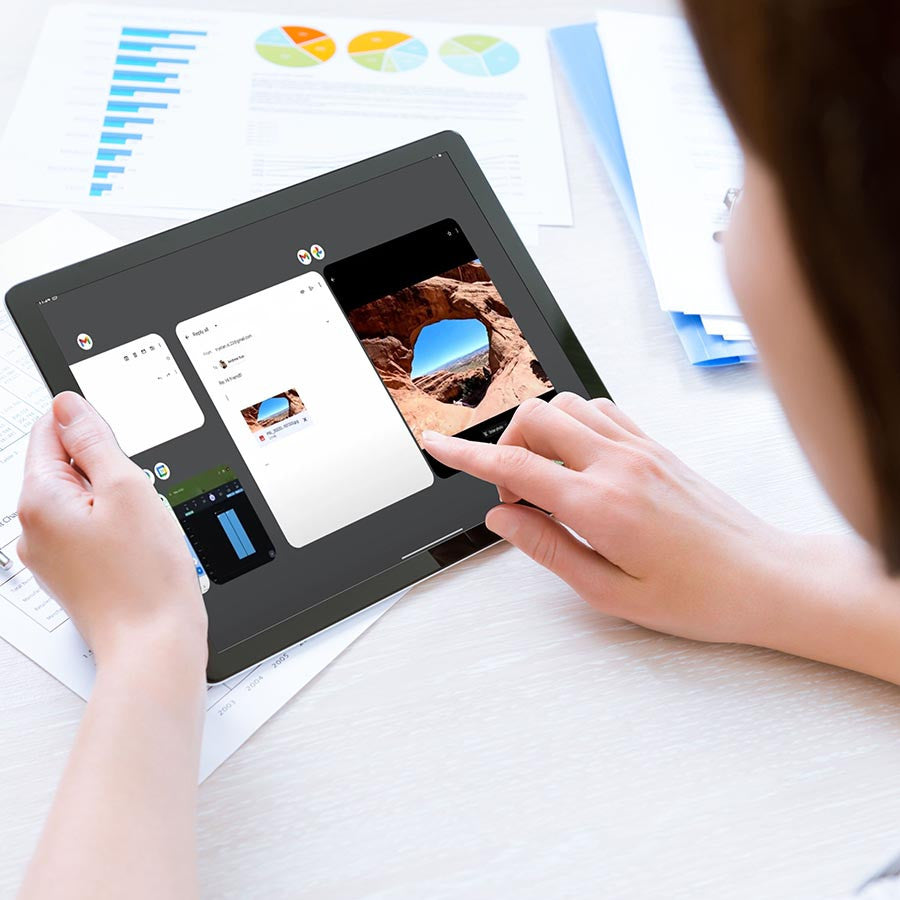 Laser 10in 4G Android Tablet with Case and Earbuds